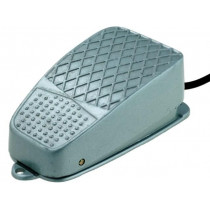 EFS-A; Switch: foot; Stabl.pos: 1; SPDT; 10A/250VAC; Leads: 1m lead; IP50; HIGHLY EFS-A; Switch: foot; Stabl.pos: 1; SPDT; 10A/250VAC; Leads: 1m lead; IP50; HIGHLY