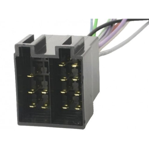 ; ISO socket,wires; PIN: 13(5+8); combined; 4CARMEDIA