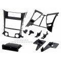 ; Radio mounting frame; Hyundai; 2 DIN; black and silver; METRA