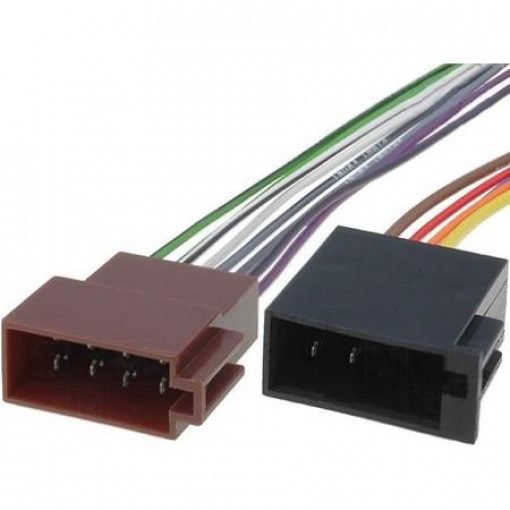 ; ISO socket,wires; PIN: 13(5+8); 4CARMEDIA