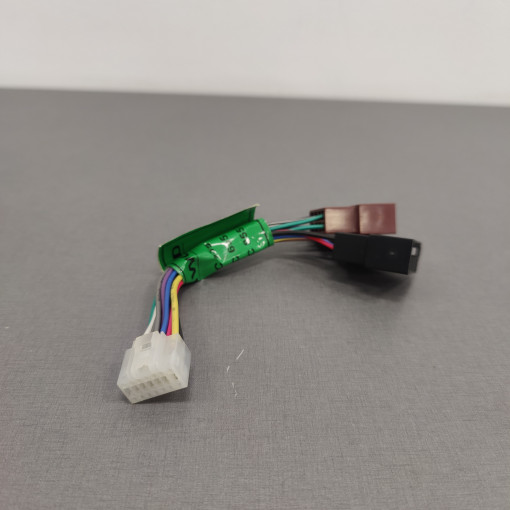 CAR-1044.ISO; KENWOOD KRC555R-ISO auto radio konektors