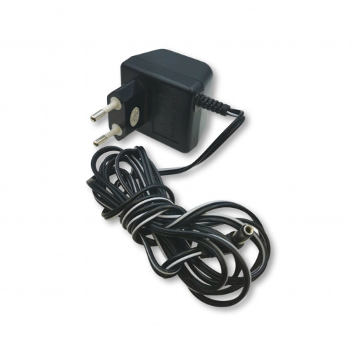 BB045.0450; Barošanas bloks DC 4.5V 450mA spraudnis 4.0/1.7mm BB045.0450; Barošanas bloks DC 4.5V 450mA spraudnis 4.0/1.7mm