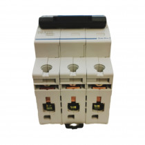 DS06D30004 Circuit breaker; 230/400VAC; Inom: 4A; Poles: 3; DIN; Charact: D; 6kA TERASAKI