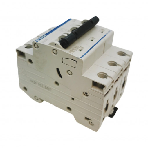 DS06D30004 Circuit breaker; 230/400VAC; Inom: 4A; Poles: 3; DIN; Charact: D; 6kA TERASAKI