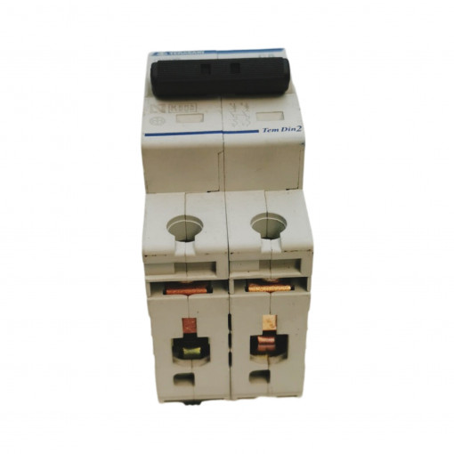 DS06C20008 Circuit breaker; 230/400VAC; Inom: 8A; Poles: 2; DIN; Charact: C; 6kA TERASAKI DS06C20008 Circuit breaker; 230/400VAC; Inom: 8A; Poles: 2; DIN; Charact: C; 6kA TERASAKI